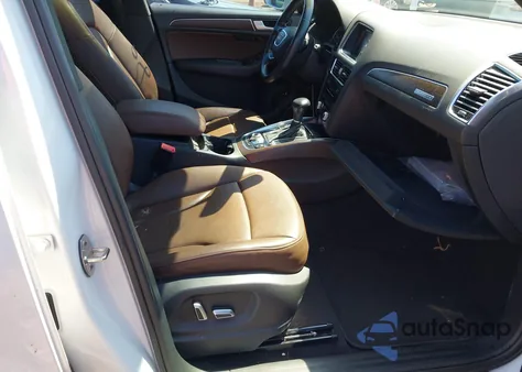 2015 Audi Q5 2.0T Premium z USA, uszkodzony, nr VIN WA1LFAFP7FA063194